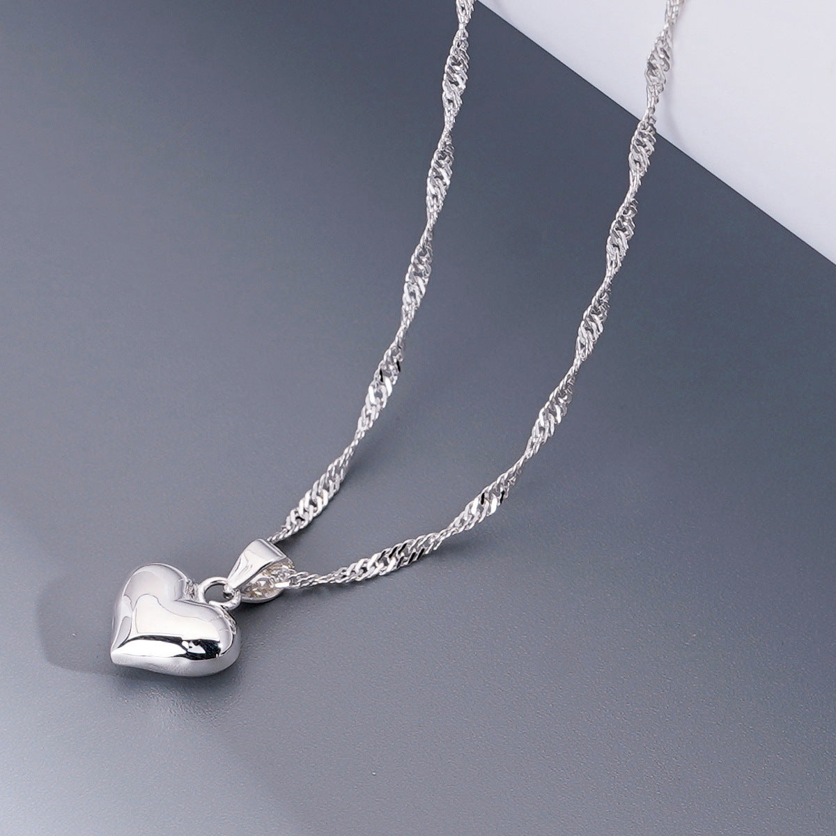 S925 Sterling Silver Adjustable Retractable Glossy Heart Pendant Necklace