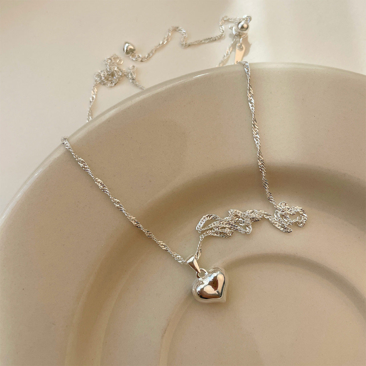 S925 Sterling Silver Adjustable Retractable Glossy Heart Pendant Necklace